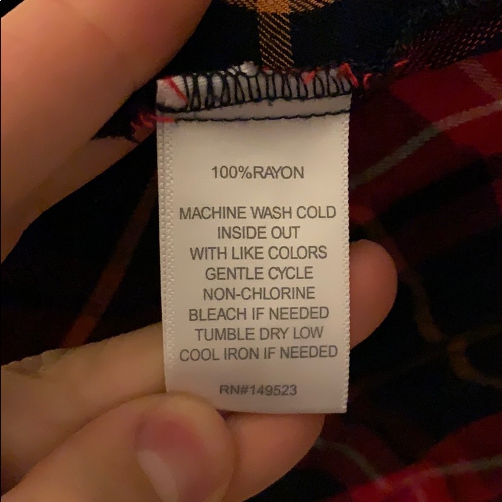 Woman’s M button down - Picture 4 of 4